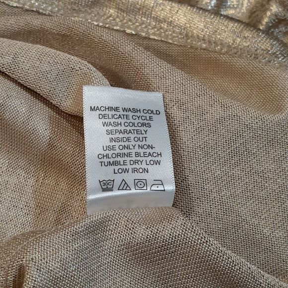 Roaman's Metallic Gold Twist Front Short Sleeve Top 12 NWOT - Picture 8 of 8